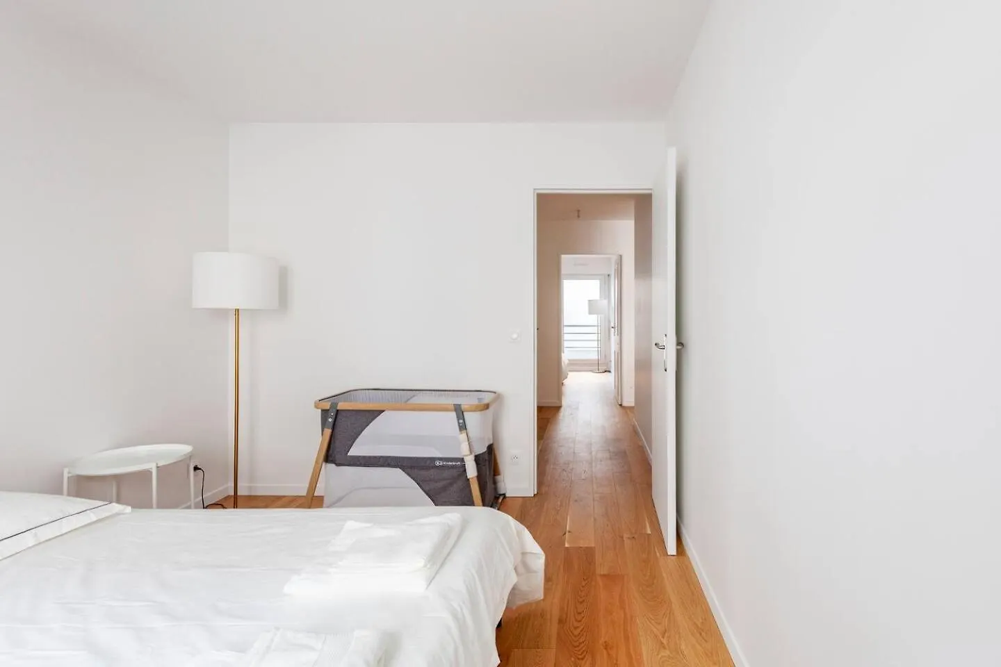 3 Bedroom Flat Close Montmartre *