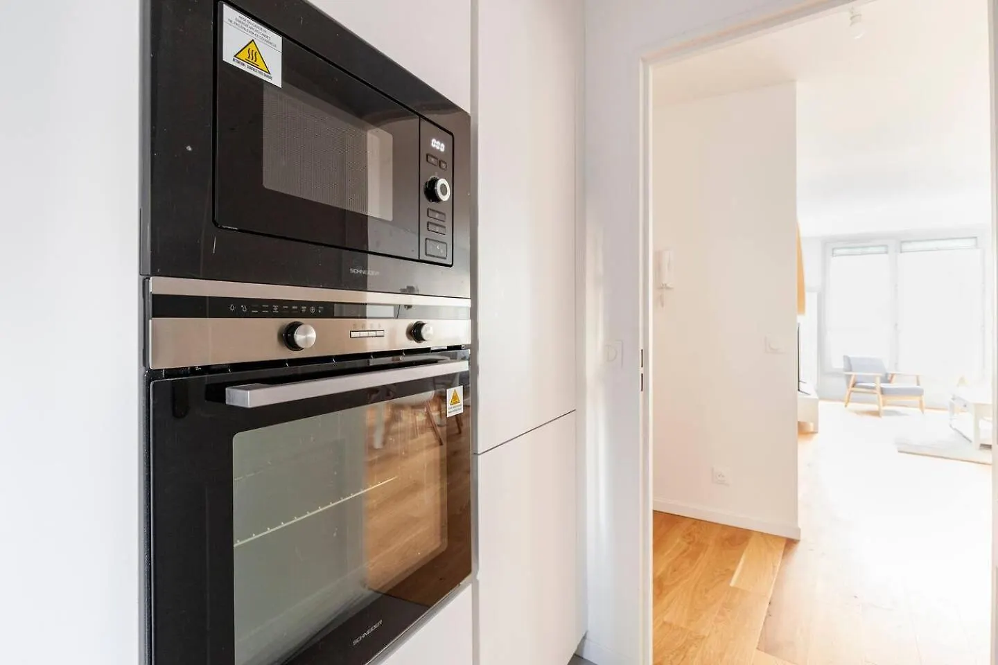 3 Bedroom Flat Close Montmartre Appartement *